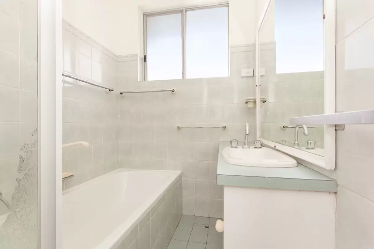 6/15 Clyde Street, Croydon Park Sold by Rich & Oliva - image 6