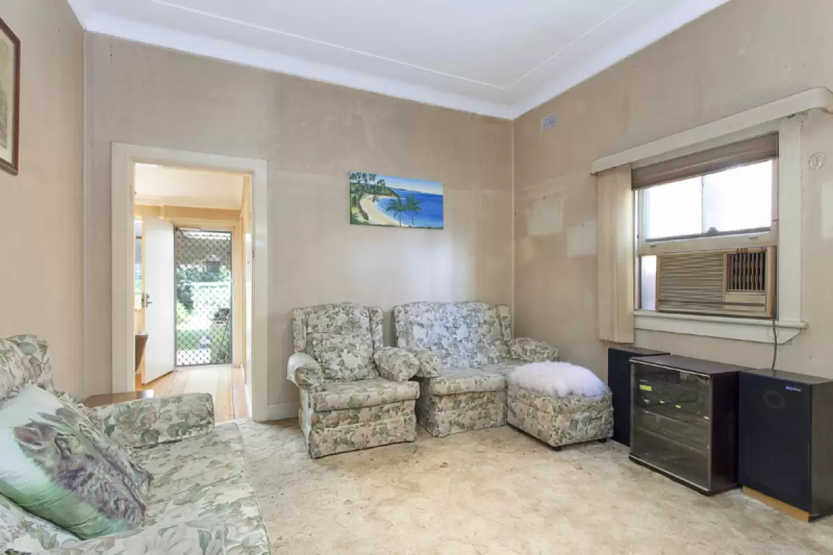 44 Kembla Street, Croydon Park Sold by Rich & Oliva - image 3