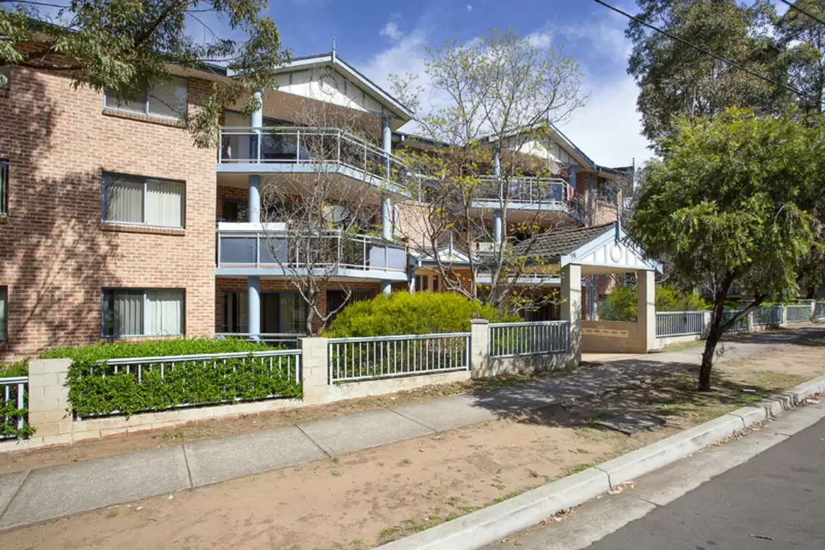 11/76 Meehan Street, Granville Sold by Rich & Oliva - image 1