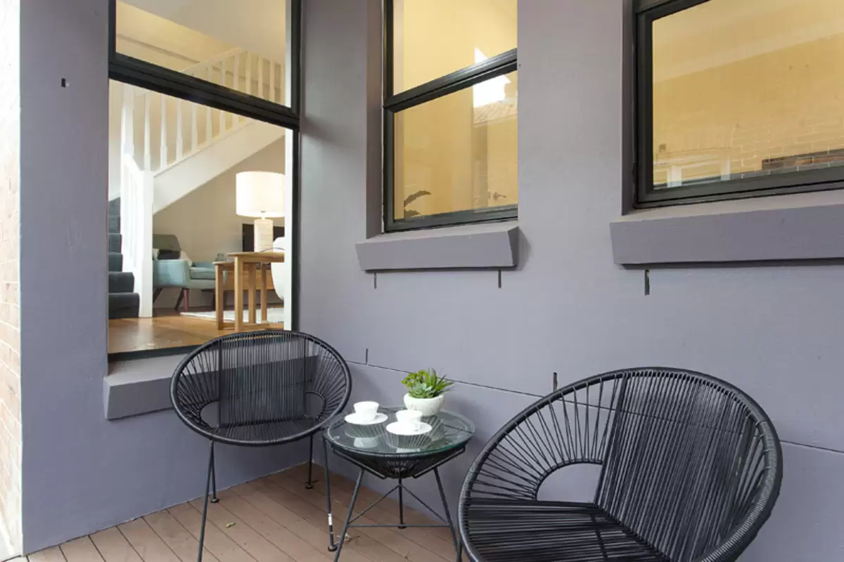 14 Holborow Street, Croydon Sold by Rich & Oliva - image 10