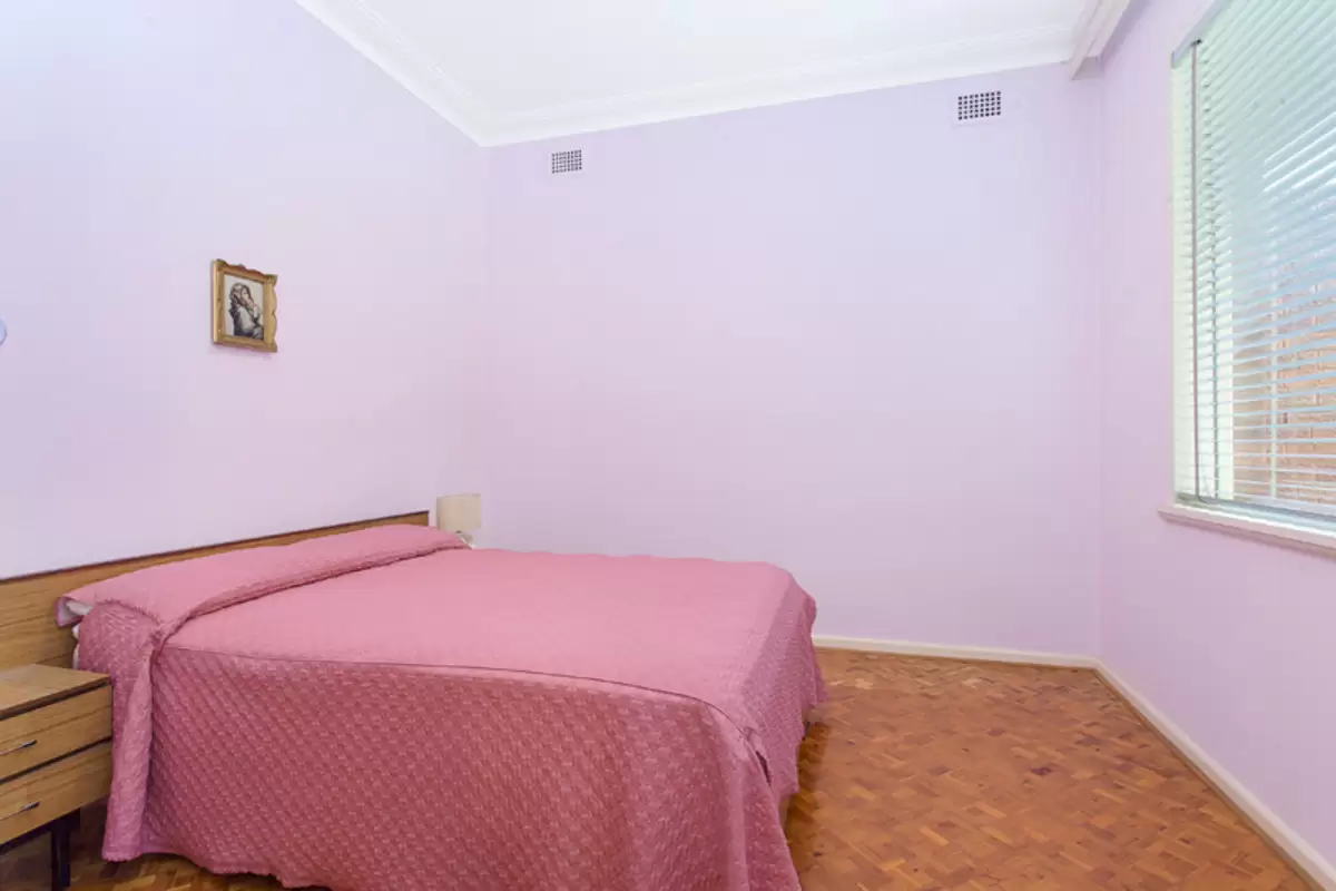 8 Parkhill Street, Croydon Park Sold by Rich & Oliva - image 8