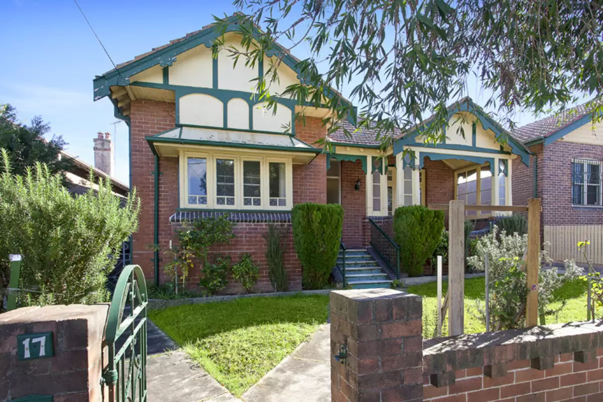 17 Webb Street, Croydon Sold by Rich & Oliva - image 1