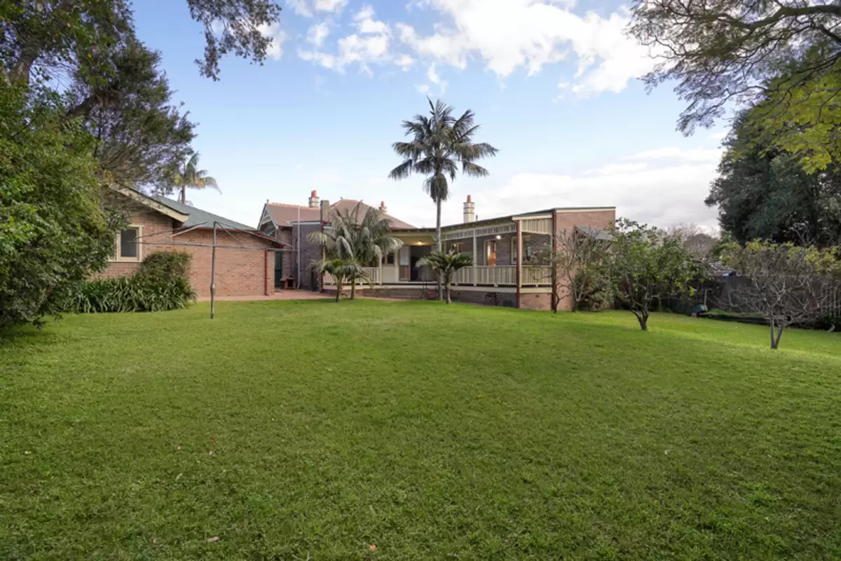 11 Seale Street, Burwood Sold by Rich & Oliva - image 14