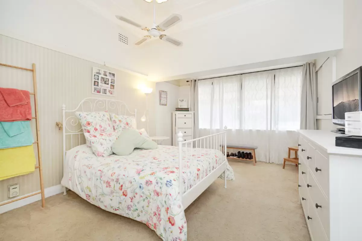 58 Wentworth Street, Croydon Park Sold by Rich & Oliva - image 6