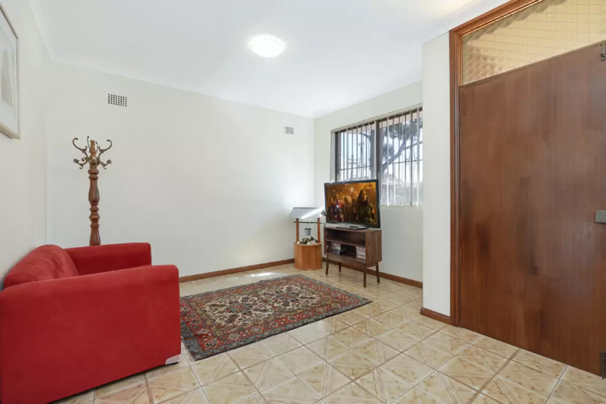 31 Lily Street, Croydon Park Sold by Rich & Oliva - image 2