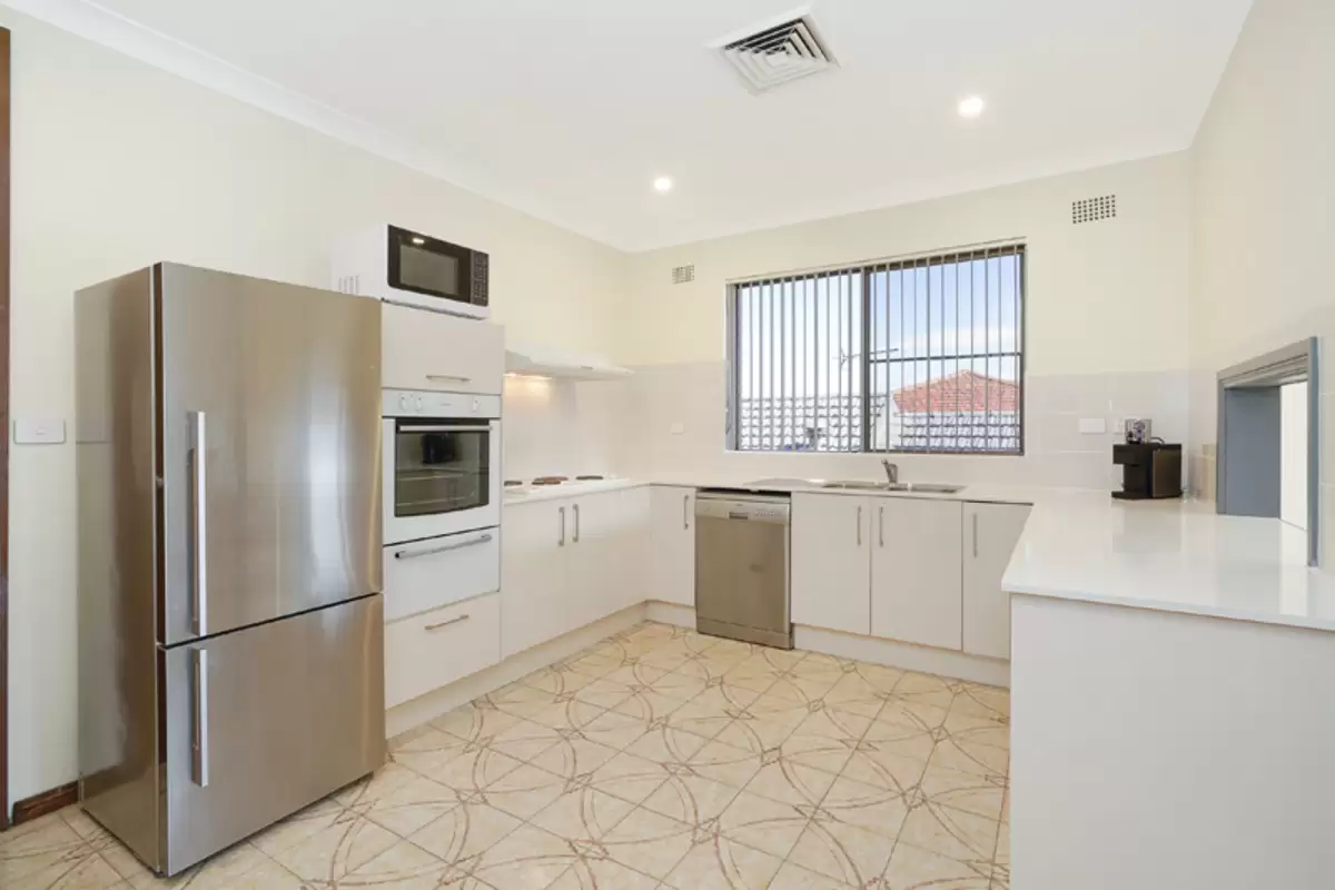 31 Lily Street, Croydon Park Sold by Rich & Oliva - image 4