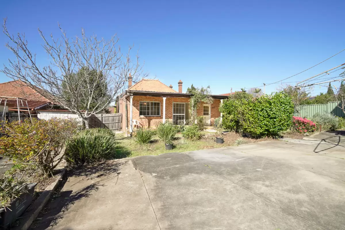 19 Leopold Street, Croydon Park Sold by Rich & Oliva - image 14