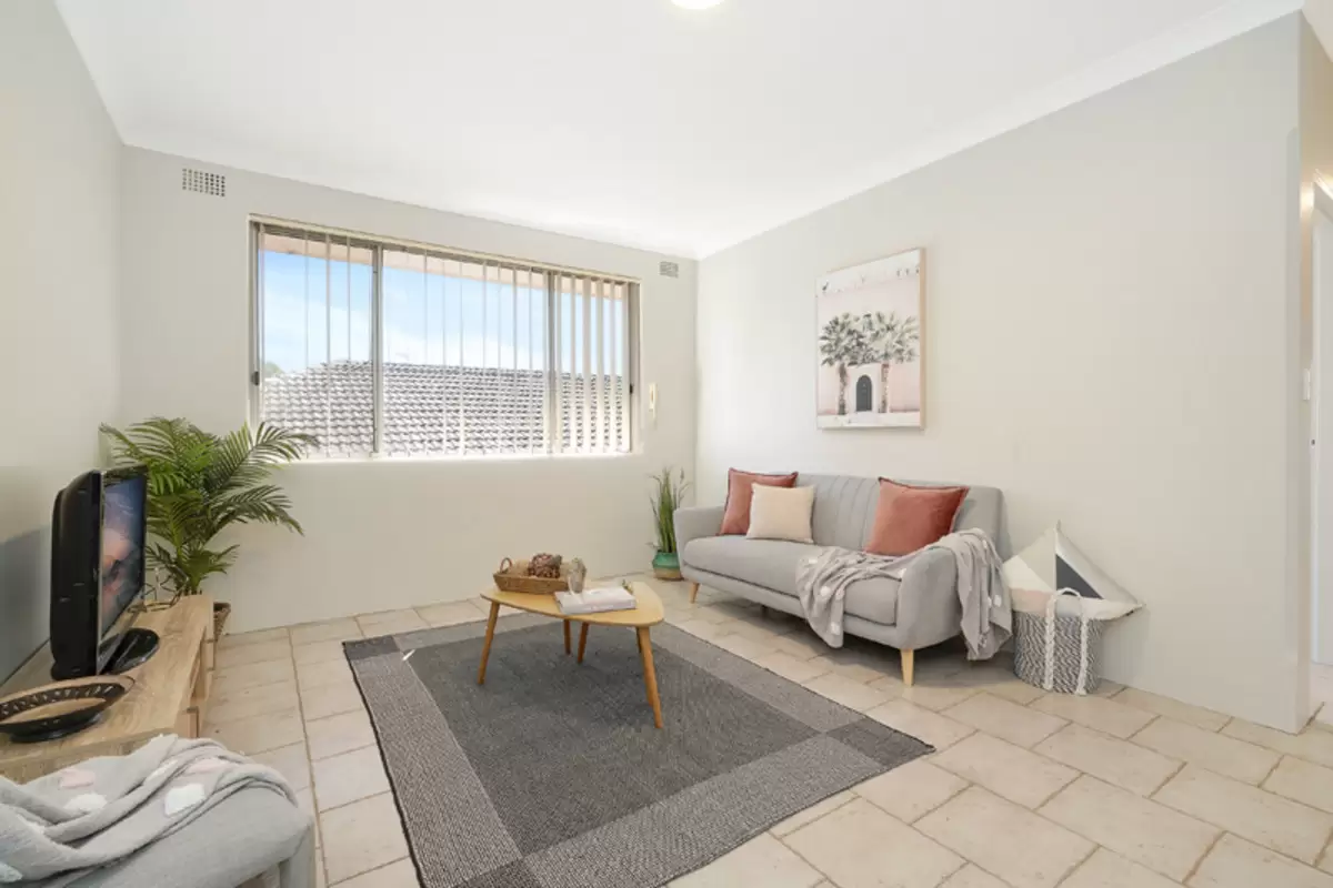 4/15 Clyde Street, Croydon Park Sold by Rich & Oliva - image 2