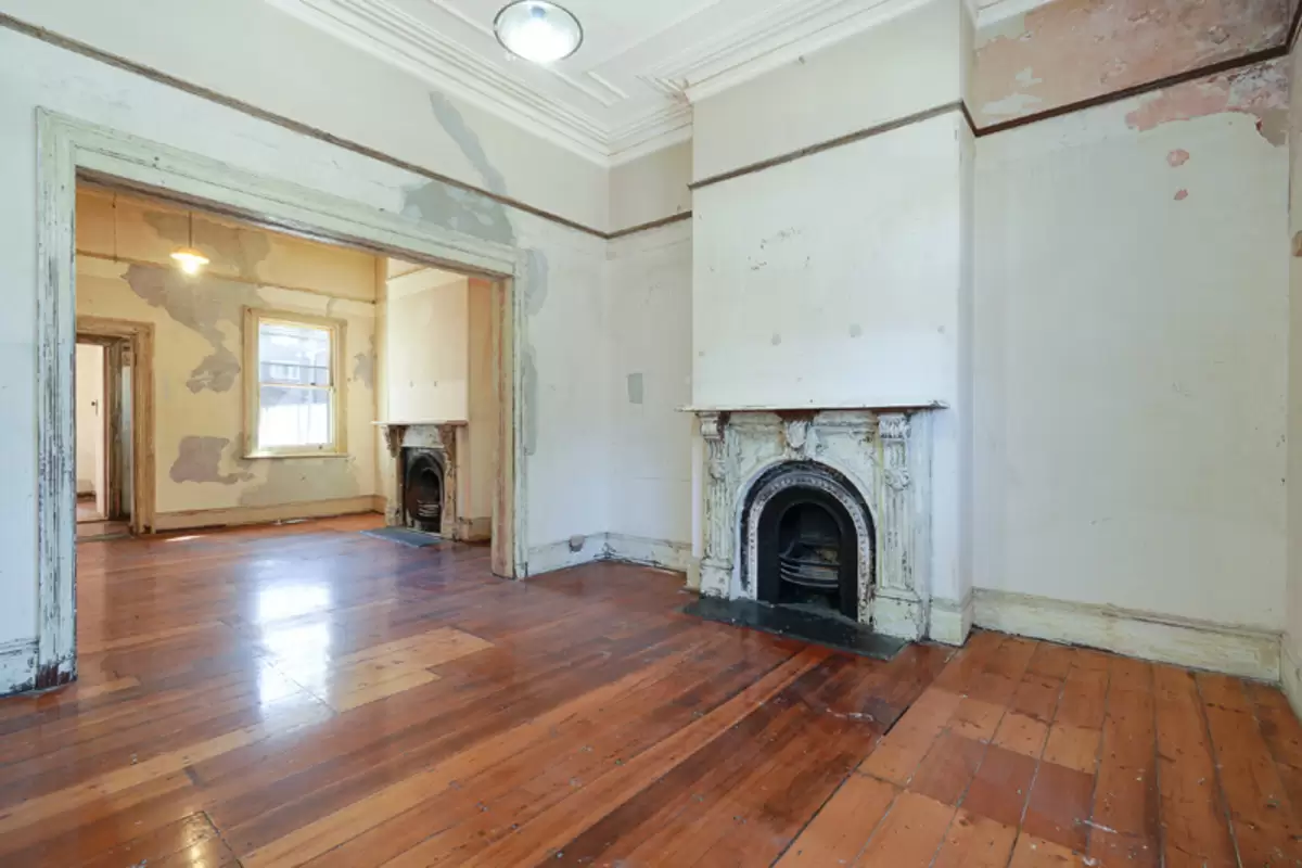 33 Henson Street, Summer Hill Sold by Rich & Oliva - image 2