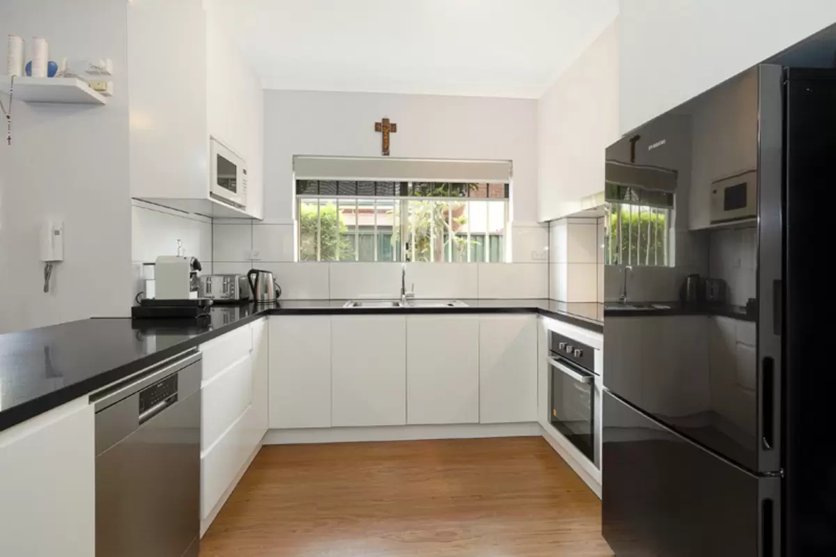 4/38 Dunmore Street, Croydon Park Sold by Rich & Oliva - image 3