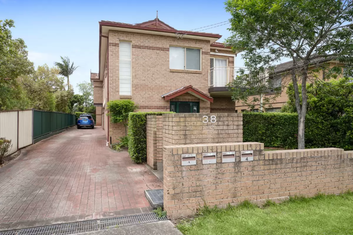 4/38 Dunmore Street, Croydon Park Sold by Rich & Oliva - image 1