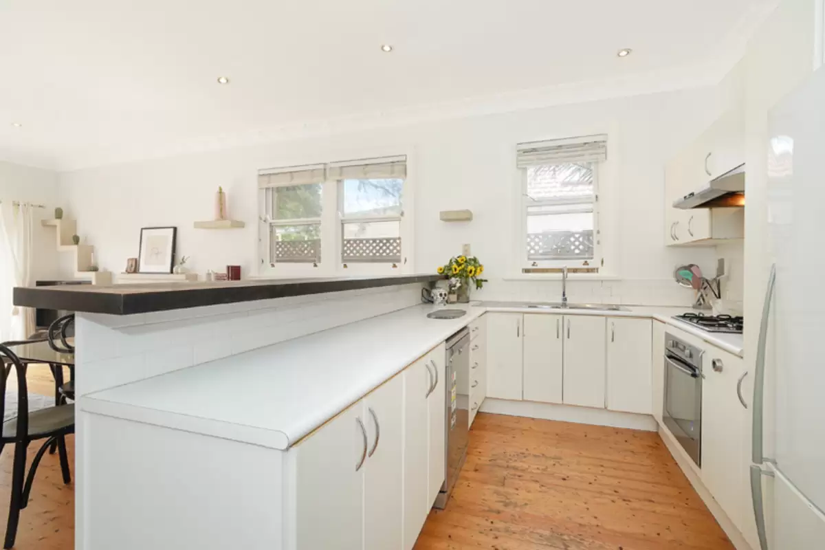 4 Trelawney Street, Croydon Park Sold by Rich & Oliva - image 4