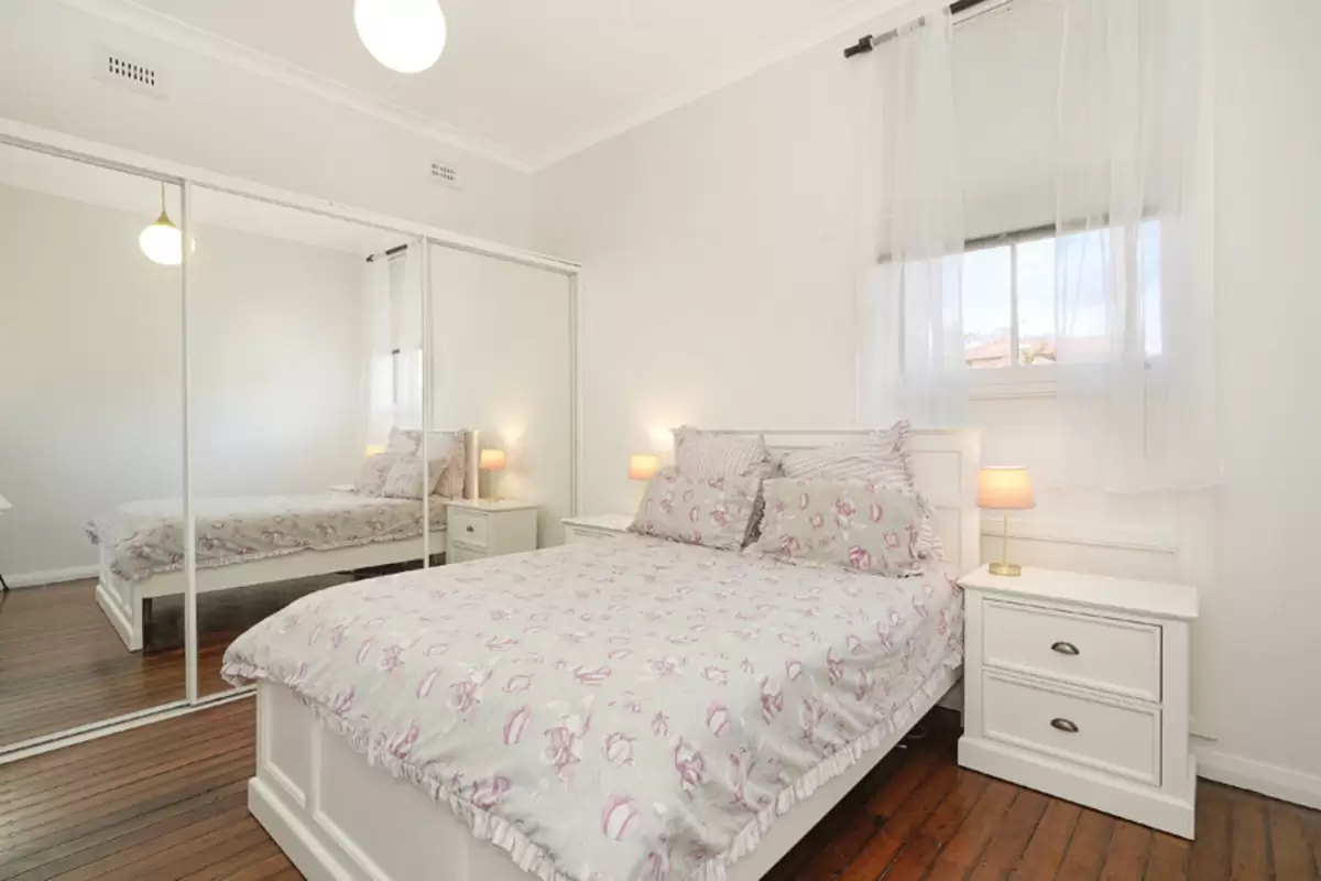 4 Trelawney Street, Croydon Park Sold by Rich & Oliva - image 5