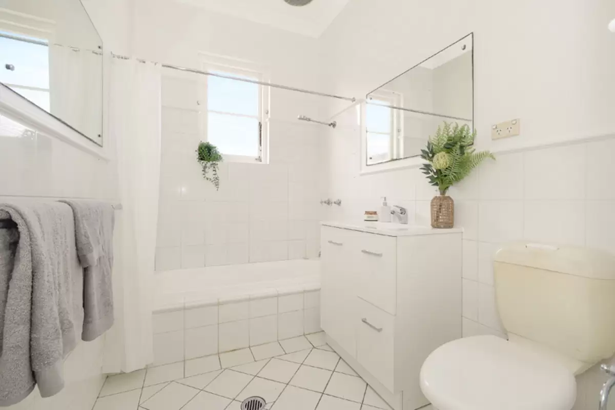 4 Trelawney Street, Croydon Park Sold by Rich & Oliva - image 6