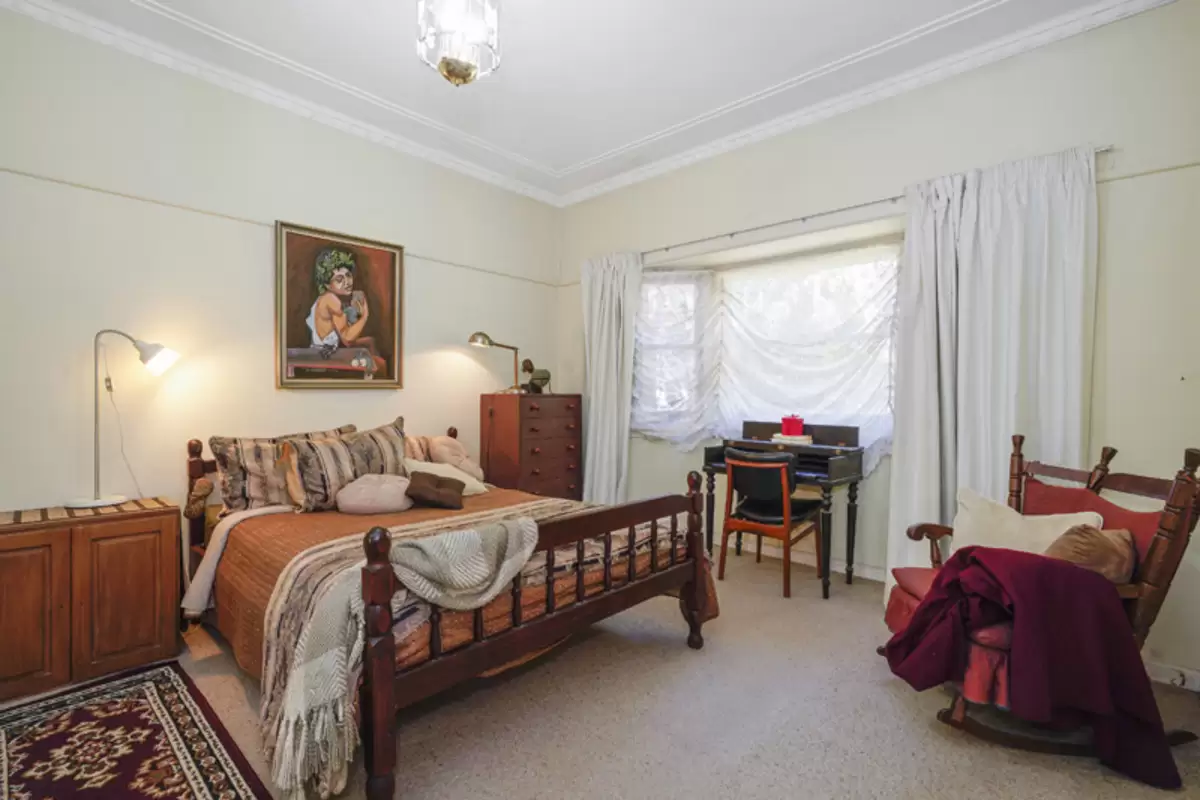 5 Walsh Avenue, Croydon Park Sold by Rich & Oliva - image 7