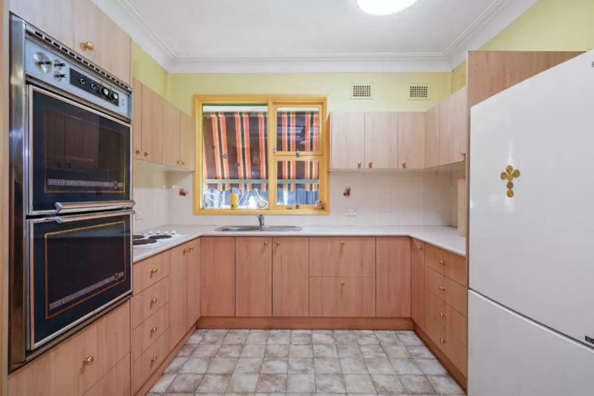 9 Latvia Avenue, Greenacre Sold by Rich & Oliva - image 5