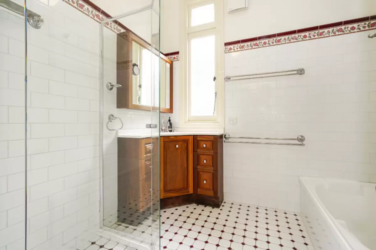 28 Brady Street, Croydon Sold by Rich & Oliva - image 8