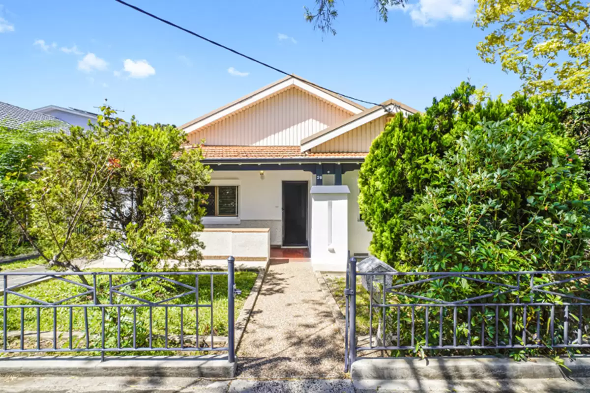 28 Lasswade Street, Ashbury Sold by Rich & Oliva - image 1