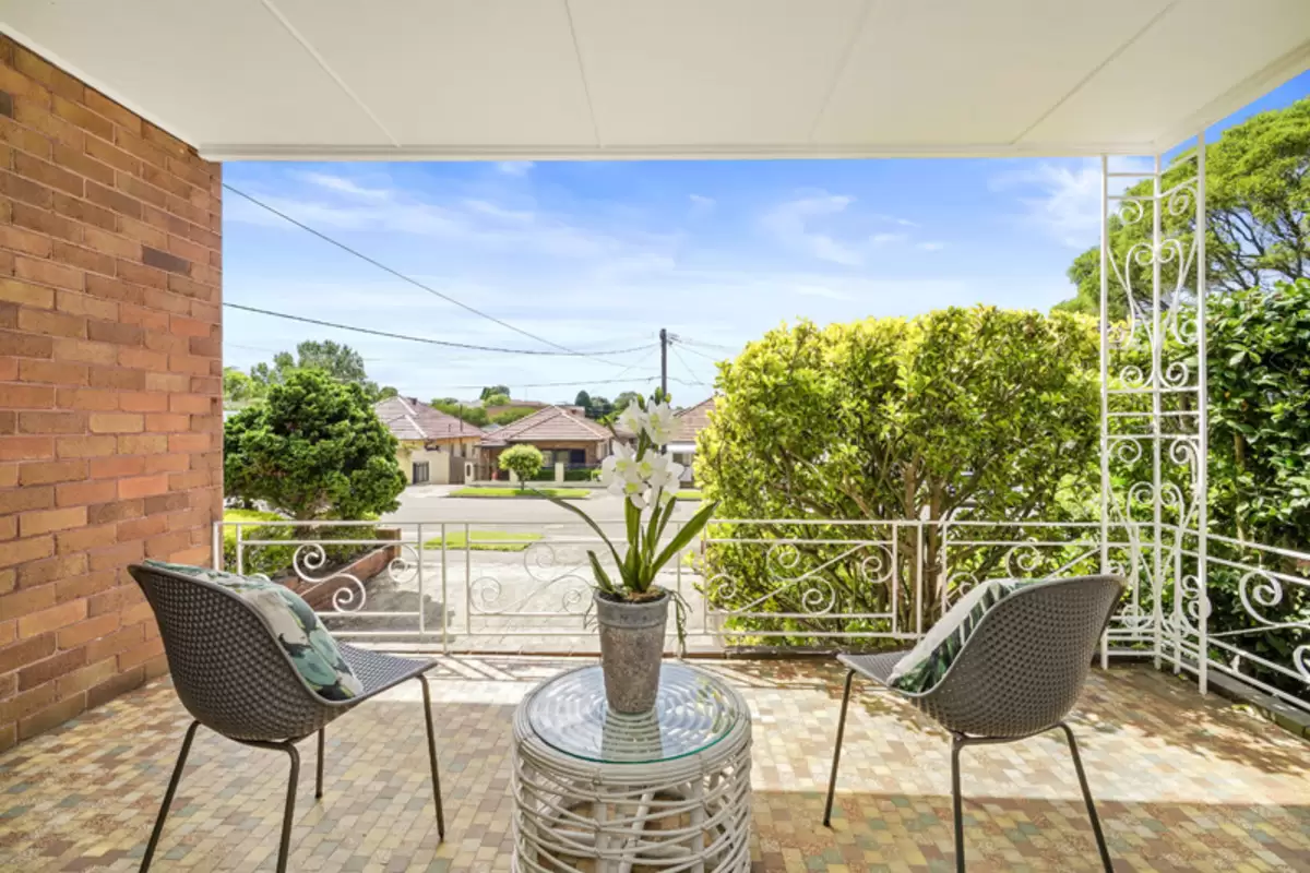 5 Florence Street, Hurlstone Park Sold by Rich & Oliva - image 6