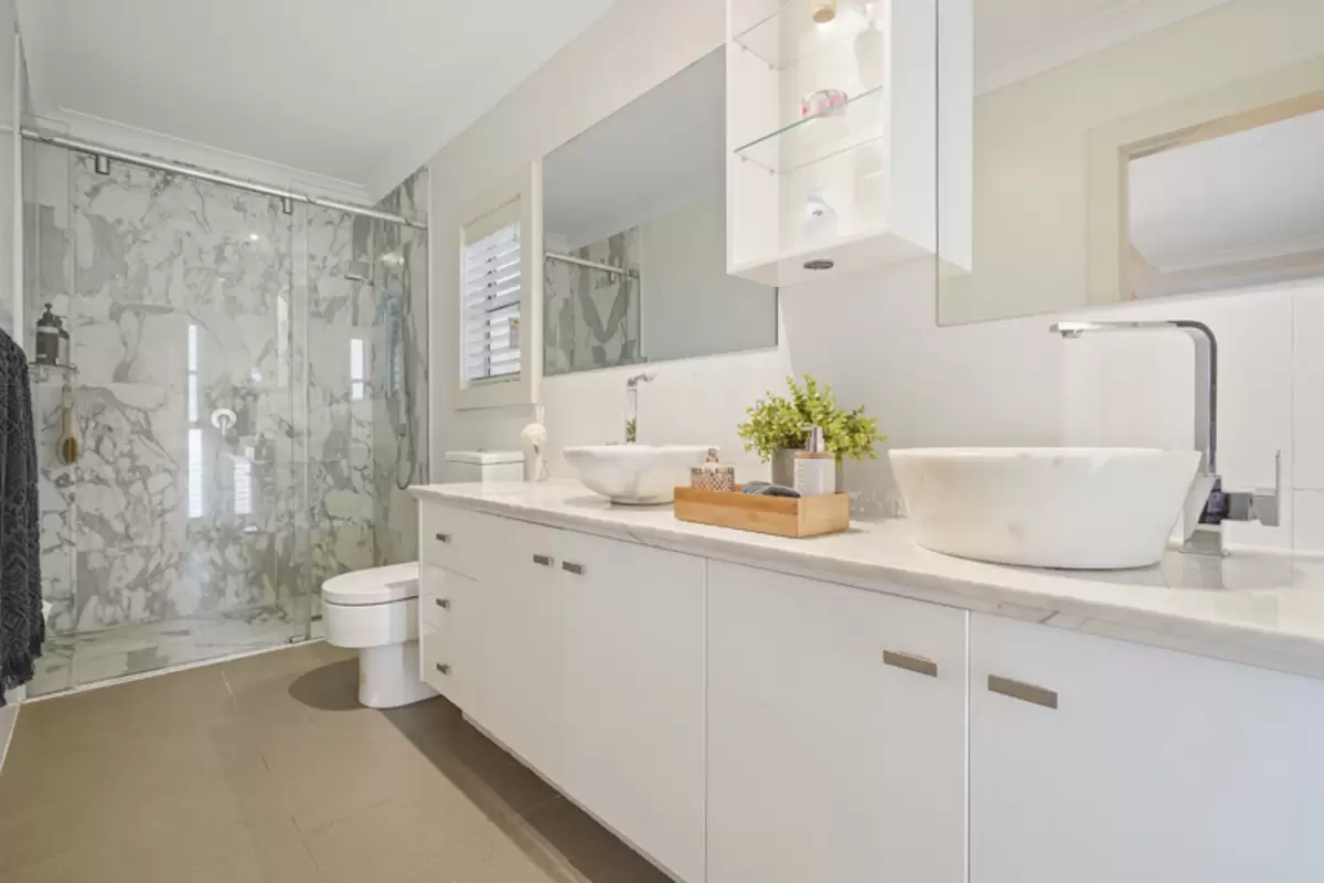 16 Eden Avenue, Croydon Park Sold by Rich & Oliva - image 3