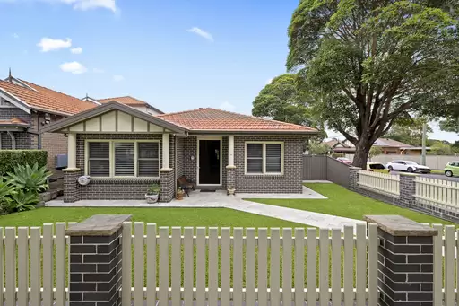 32 Cheviot Street, Ashbury Sold by Rich & Oliva