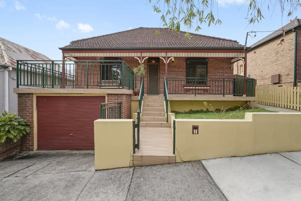 11 Princess Street, Ashbury Sold by Rich & Oliva - image 1