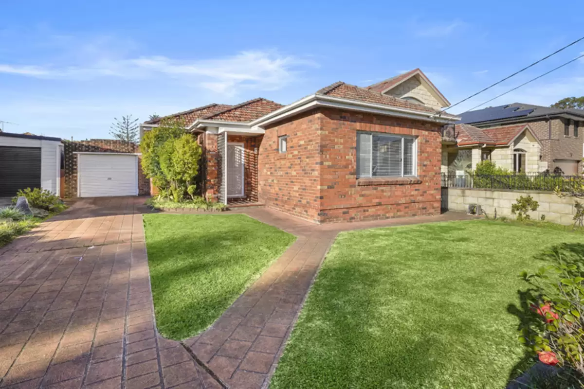 10 Walsh Avenue, Croydon Park Sold by Rich & Oliva - image 1