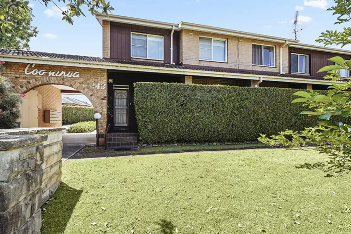 4/243 Georges River Road, Croydon Park Sold by Rich & Oliva - image 1