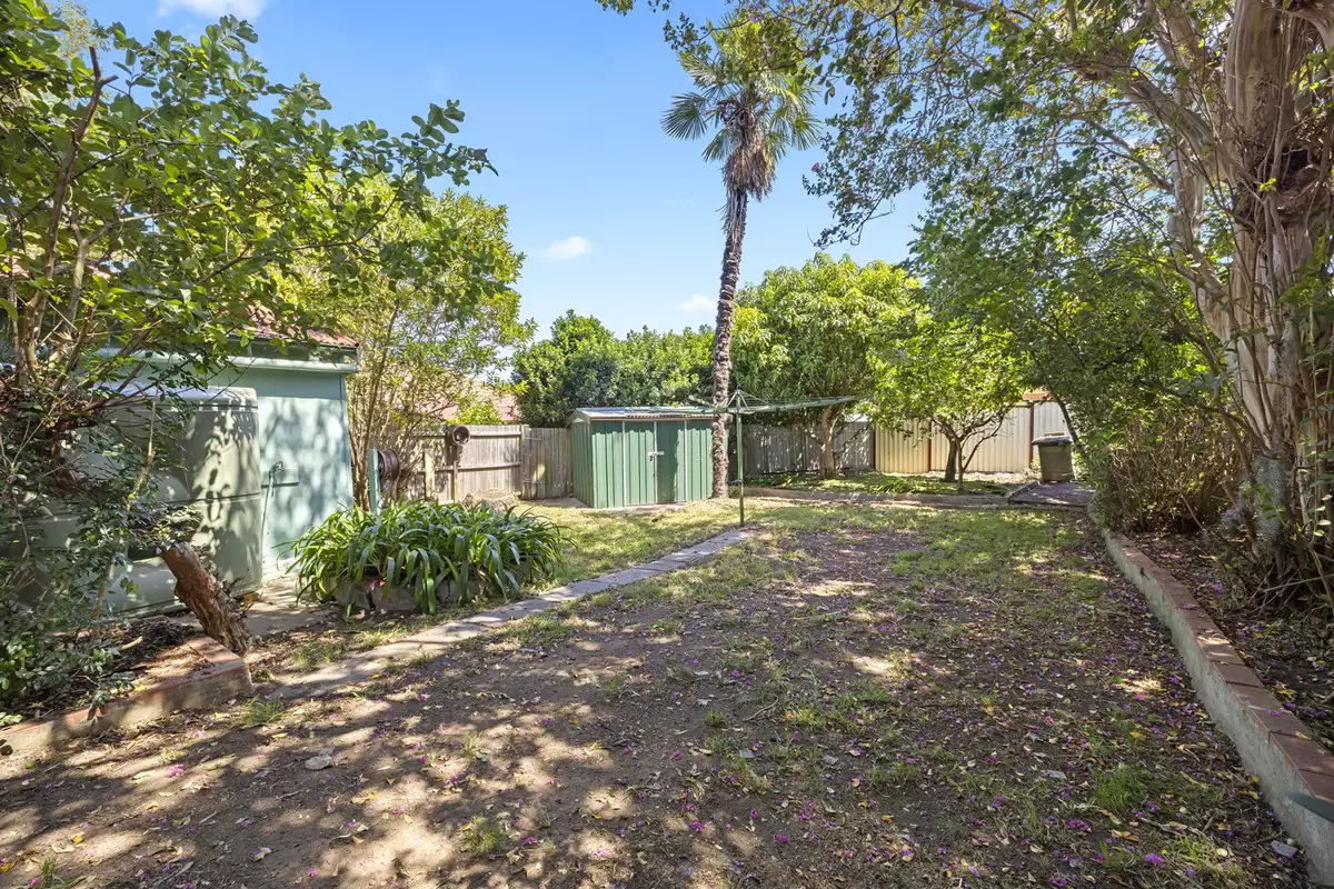 2 Paisley Road, Croydon Sold by Rich & Oliva - image 12