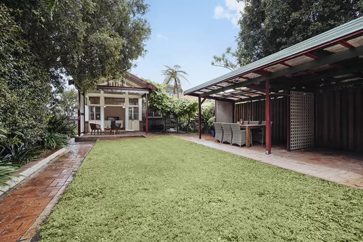 16 Hampton Street, Croydon Park Sold by Rich & Oliva - image 10