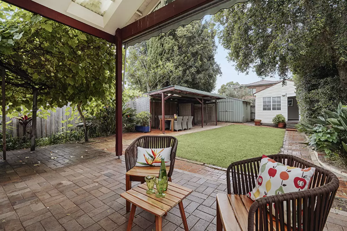 16 Hampton Street, Croydon Park Sold by Rich & Oliva - image 9