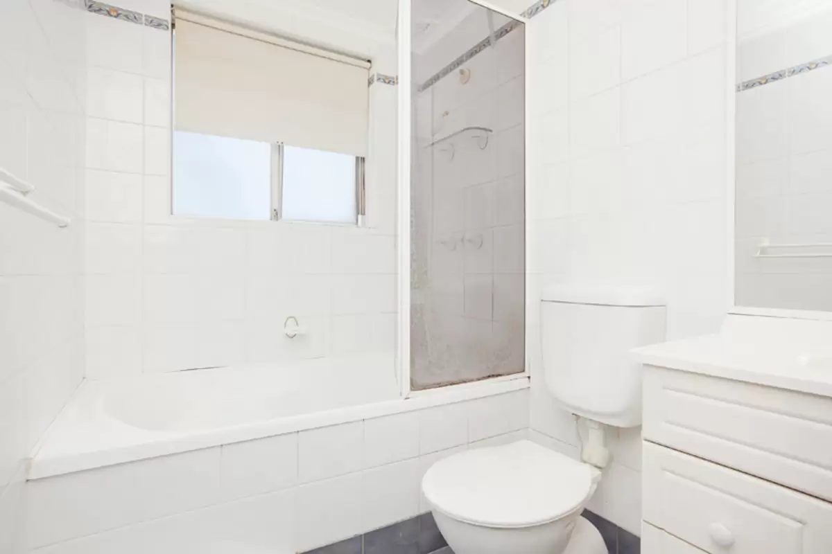 2/6 Wentworth Street, Croydon Park Sold by Rich & Oliva - image 5