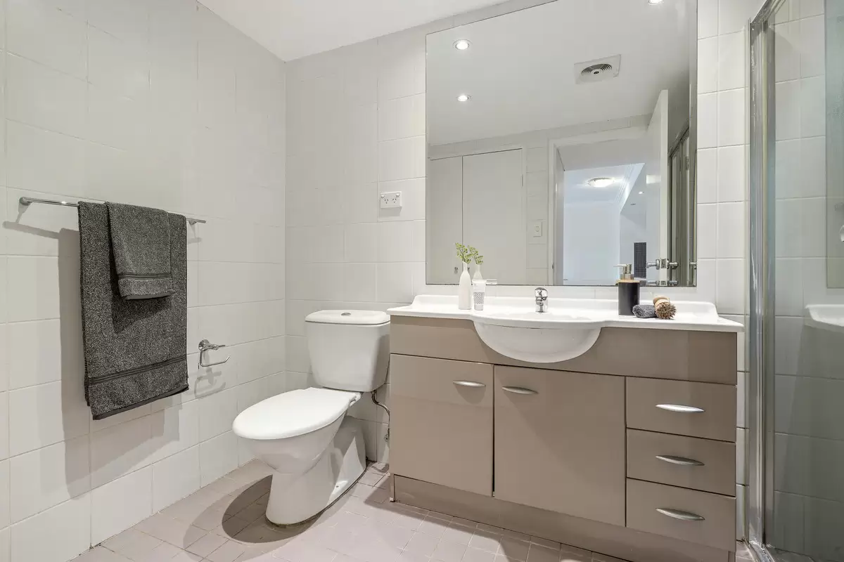 13/29 Parramatta Road, Concord Sold by Rich & Oliva - image 5