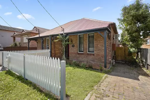 17 Woodlands Road, Ashbury Sold by Rich & Oliva