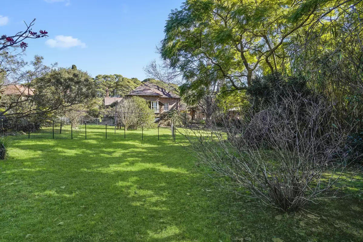 9 Appian Way, Burwood Sold by Rich & Oliva - image 17