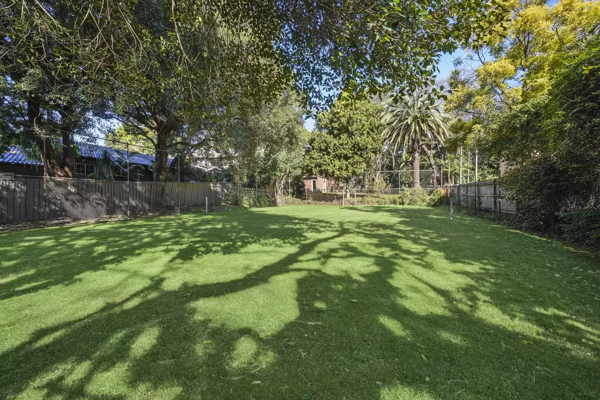 9 Appian Way, Burwood Sold by Rich & Oliva - image 19