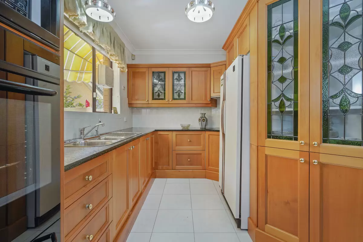 1/15-17 Wyatt Avenue, Burwood Sold by Rich & Oliva - image 6