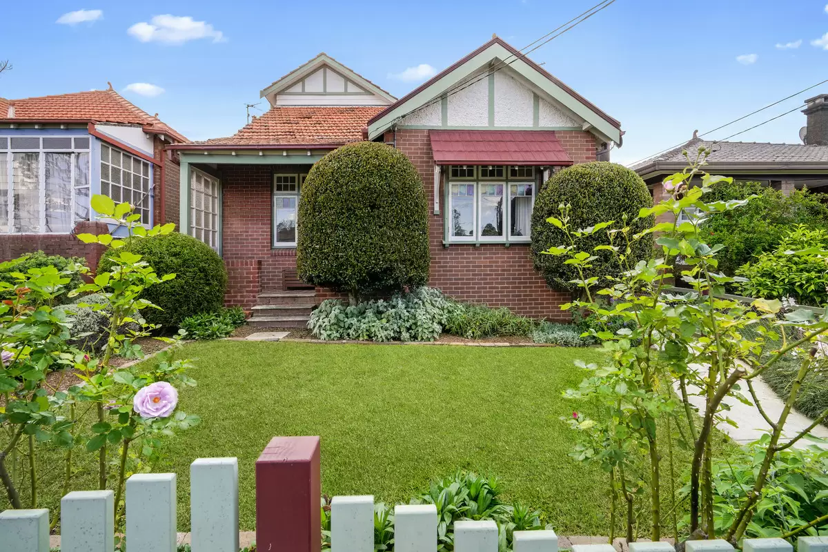 15 Leopold Street, Croydon Park Sold by Rich & Oliva - image 1