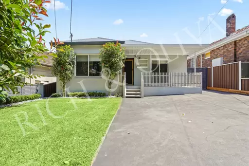 41 Rosebank Avenue, Kingsgrove Leased by Rich & Oliva