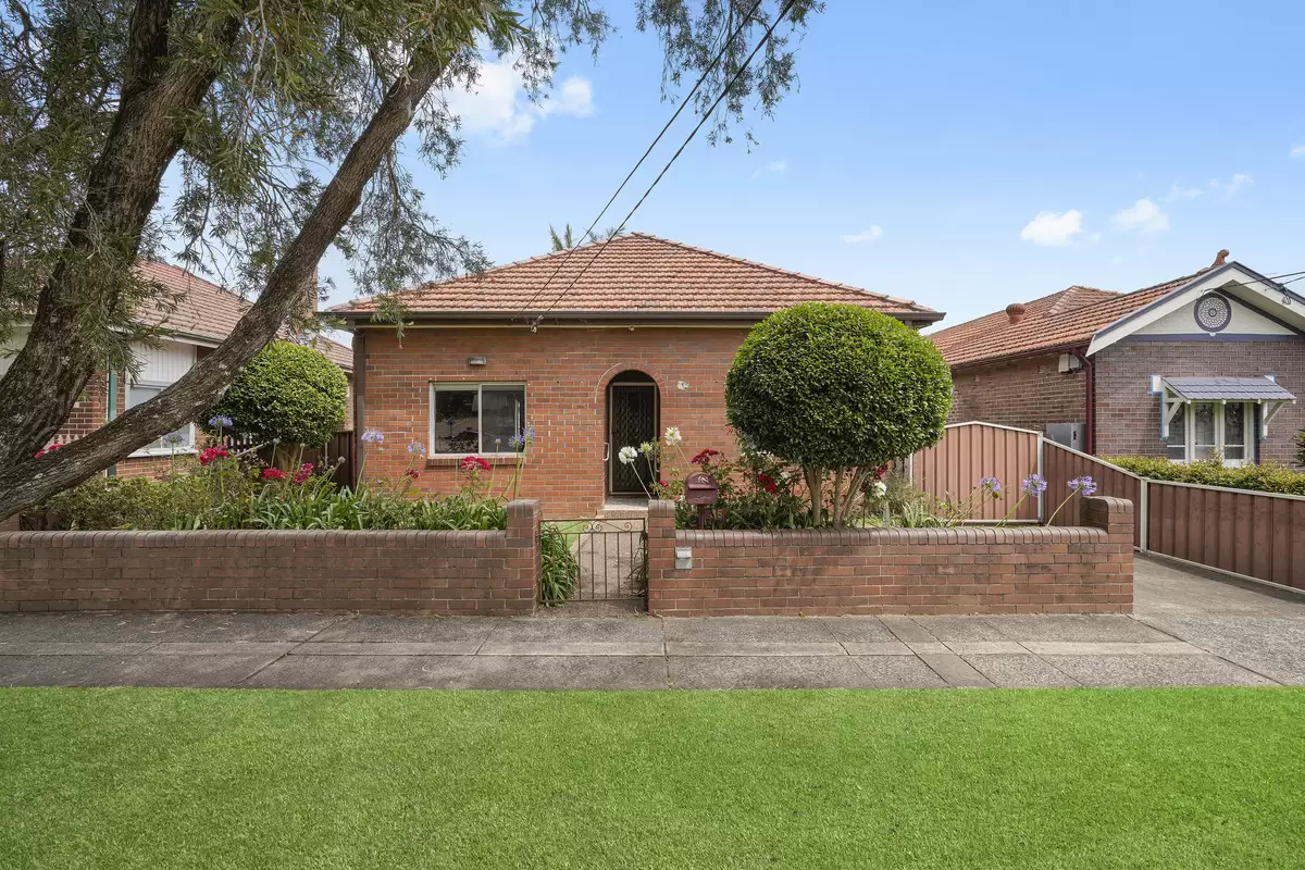 35 Linthorn Avenue, Croydon Park Sold by Rich & Oliva - image 1