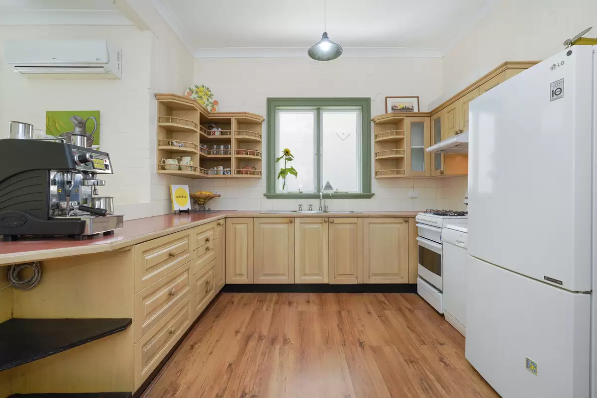 50 Victoria Street., Lewisham Sold by Rich & Oliva - image 6