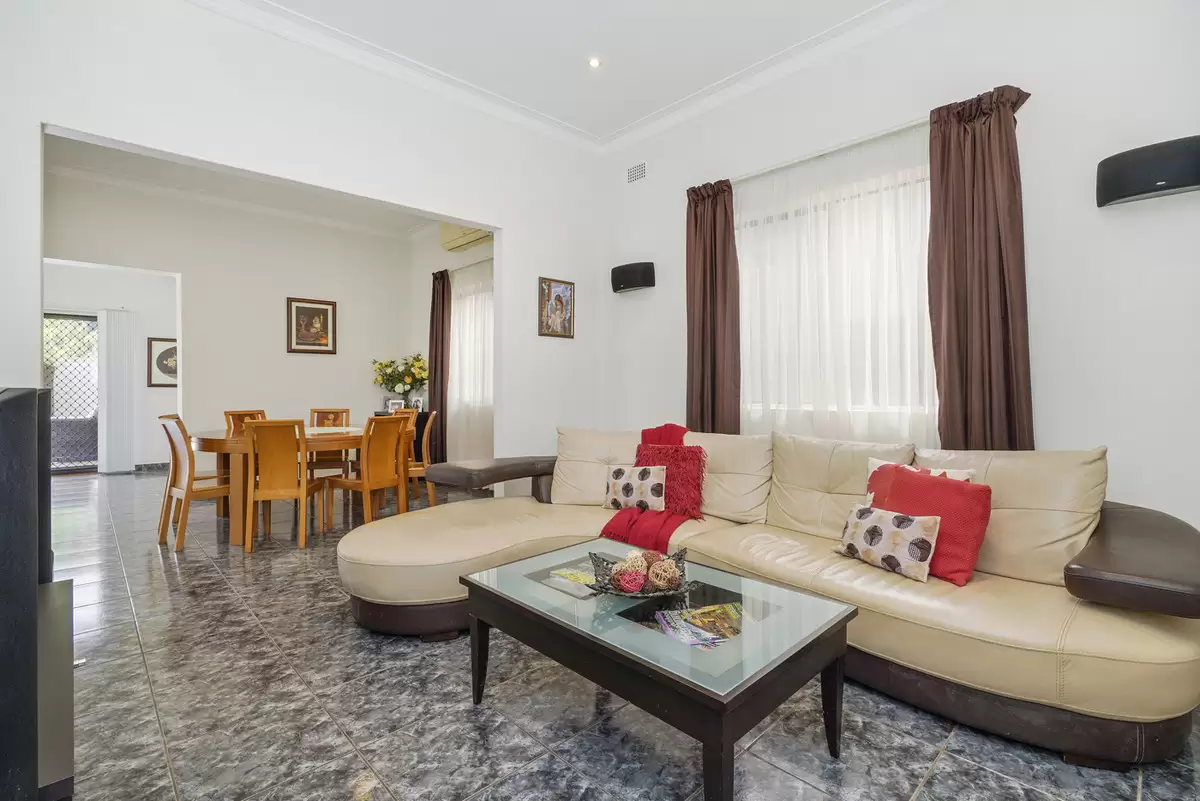 124 Ingham Avenue, Five Dock Sold by Rich & Oliva - image 11