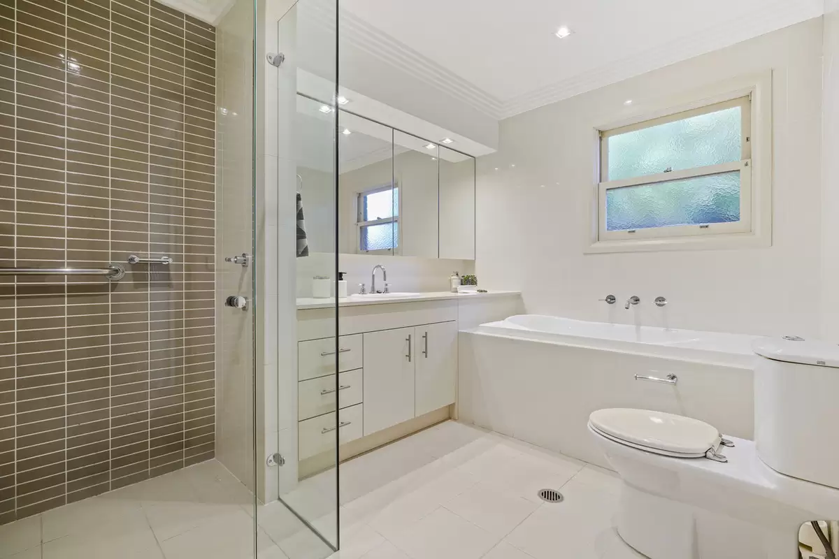 4/25 Philip Street, Strathfield Sold by Rich & Oliva - image 8