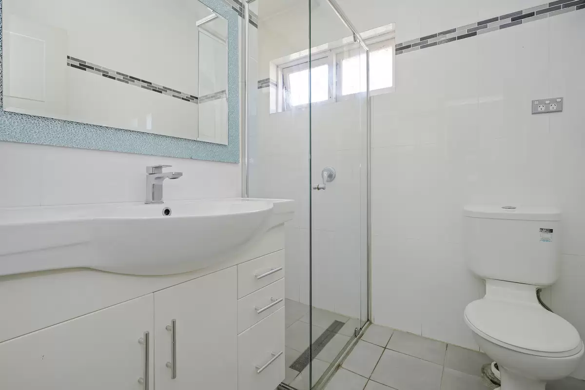10 Chiswick Street, Strathfield South Sold by Rich & Oliva - image 6