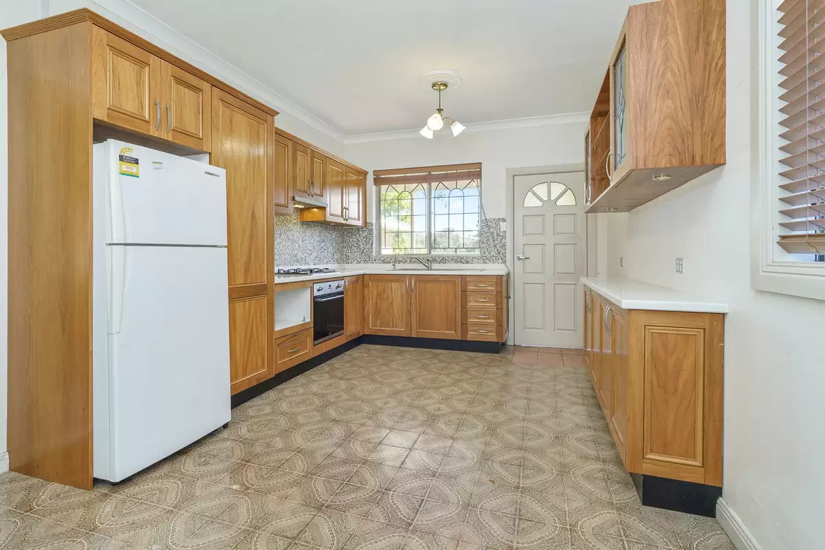 10 Chiswick Street, Strathfield South Sold by Rich & Oliva - image 4