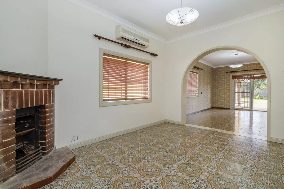 10 Chiswick Street, Strathfield South Sold by Rich & Oliva - image 5
