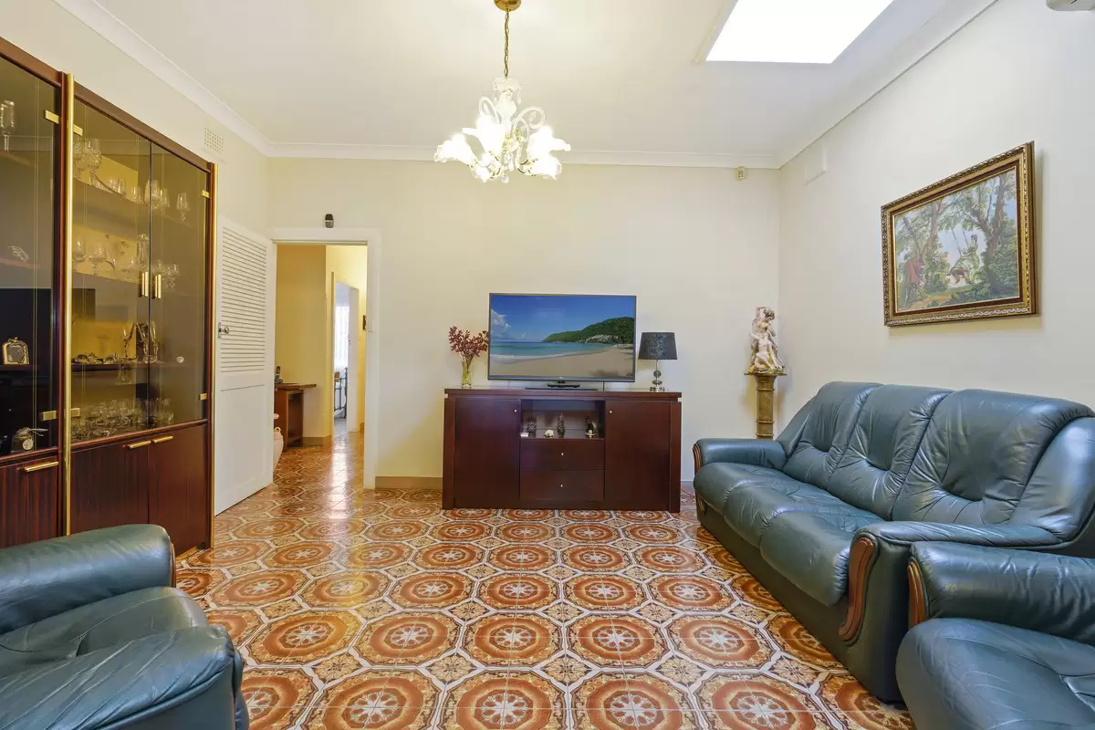 14 Wareemba Street, Wareemba Sold by Rich & Oliva - image 10