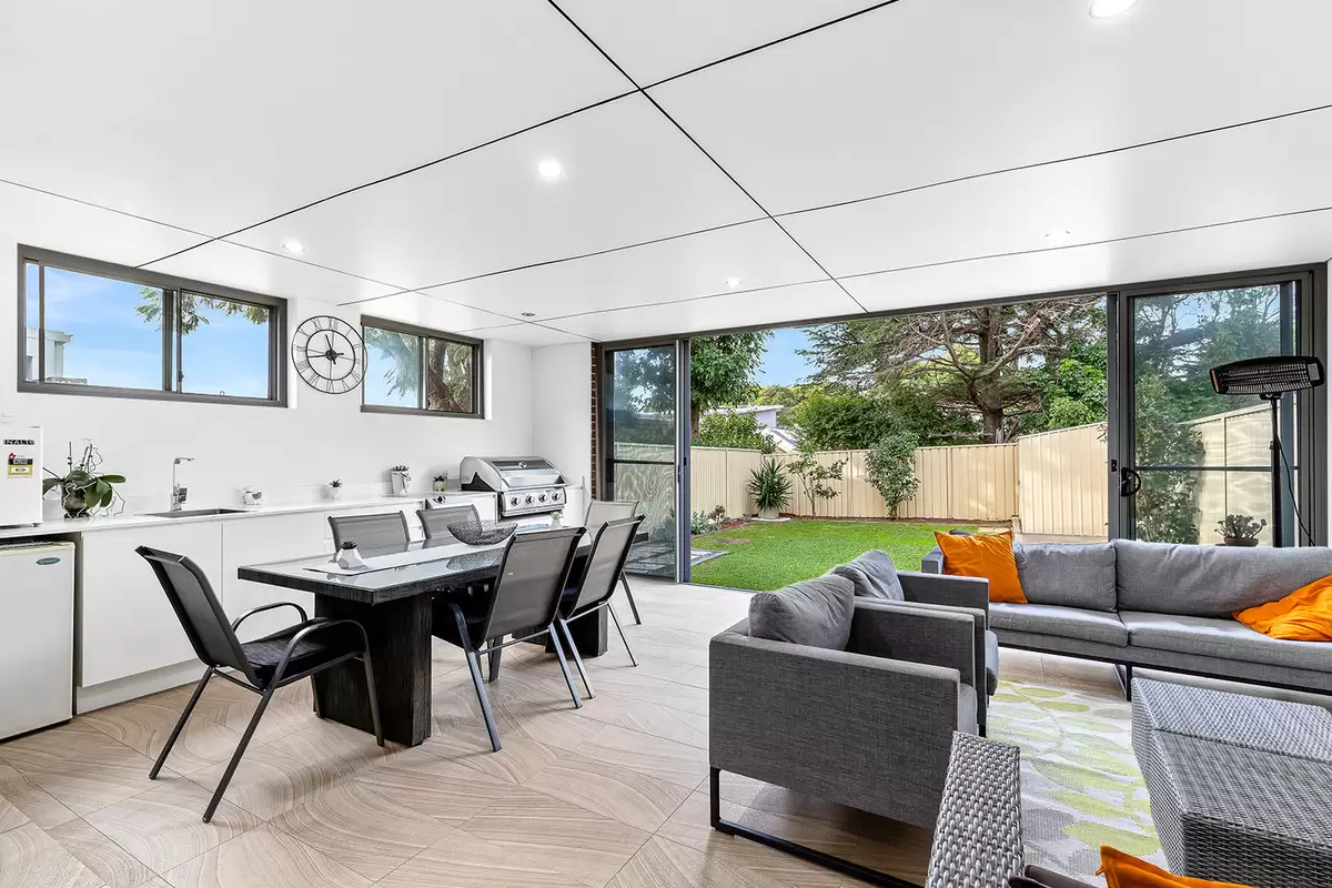 22a Ferrier Parade, Clemton Park Sold by Rich & Oliva - image 4