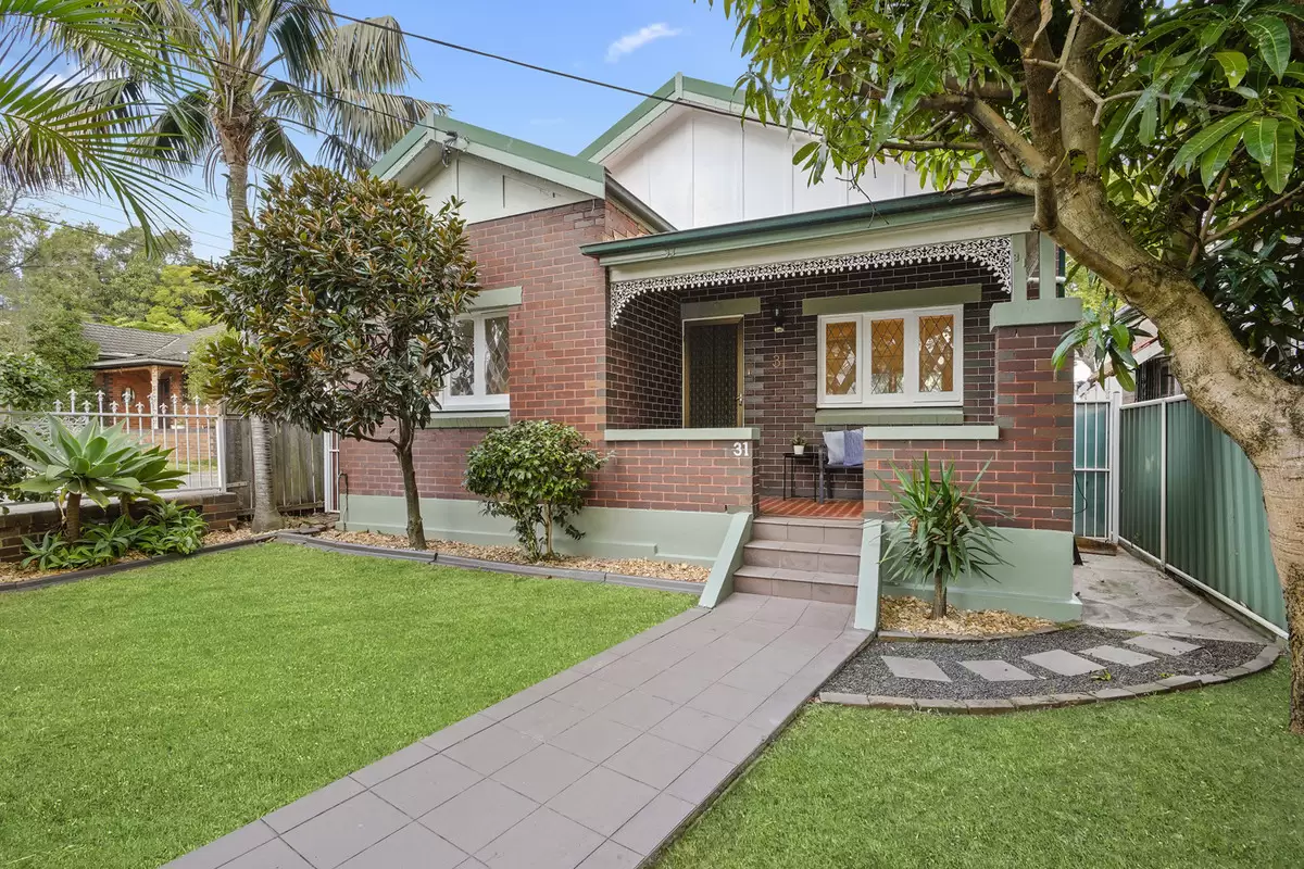 31 Cooks Avenue, Canterbury Sold by Rich & Oliva - image 1