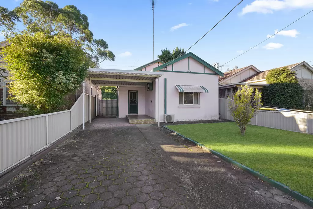 23 Heighway Avenue, Ashfield Sold by Rich & Oliva